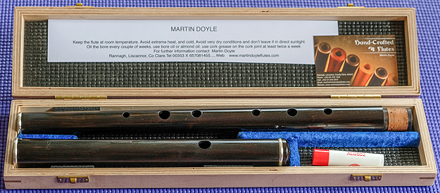 A keyless Martin Doyle D flute in one of the new wooden flute cases.